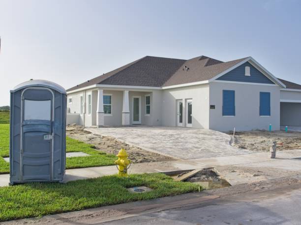 Portable Toilet Options We Offer in Schoolcraft, MI